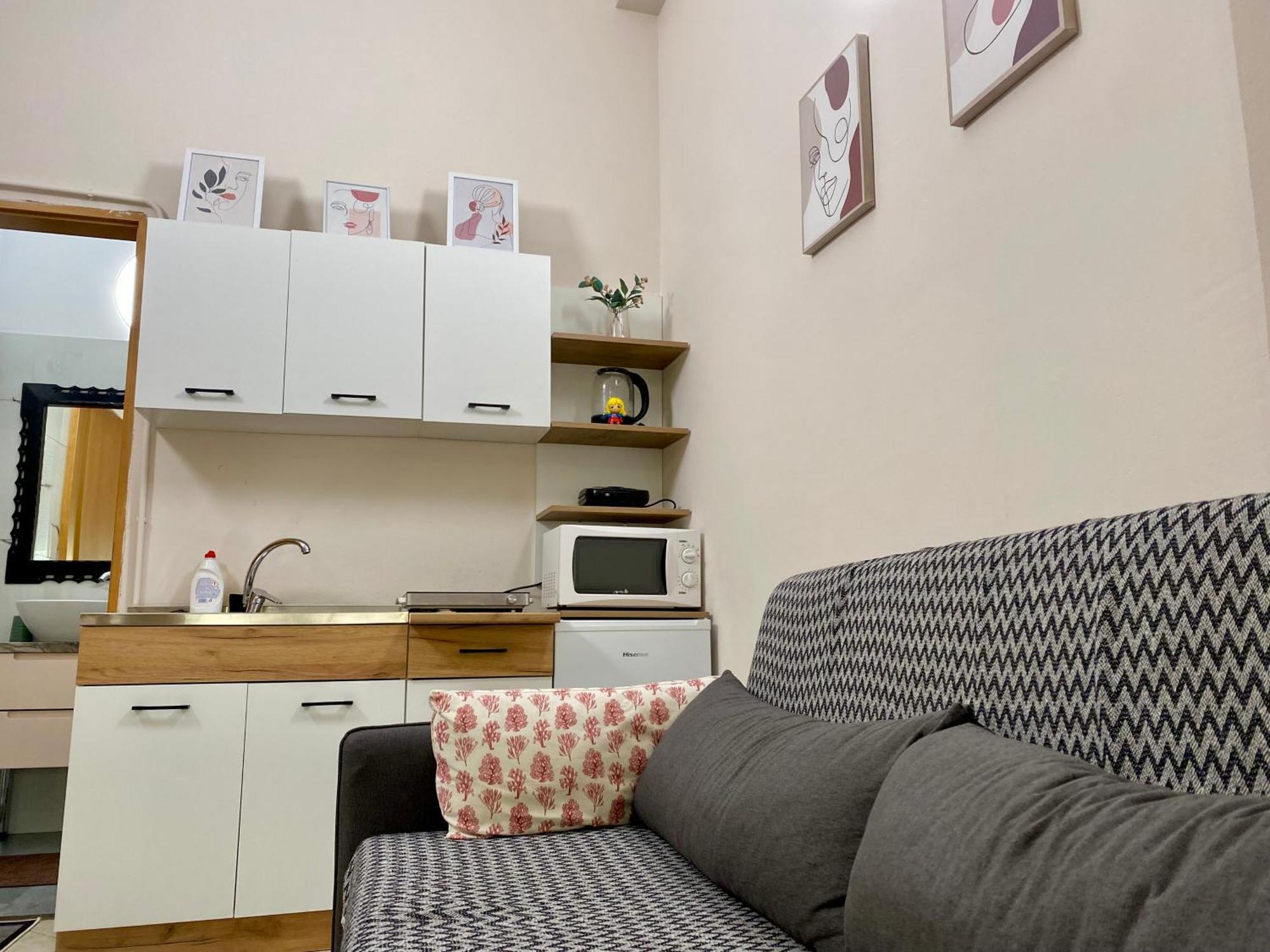 Dori'S Wilson Studio At Blloku Neighborhood Tirana Buitenkant foto